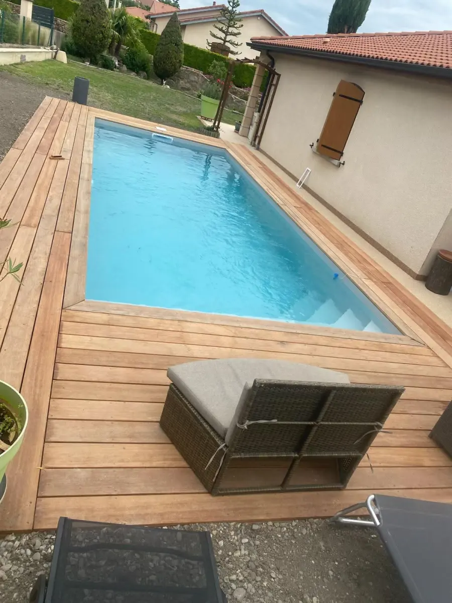 Piscine béton 7,5 x 2,9 à Cébazat