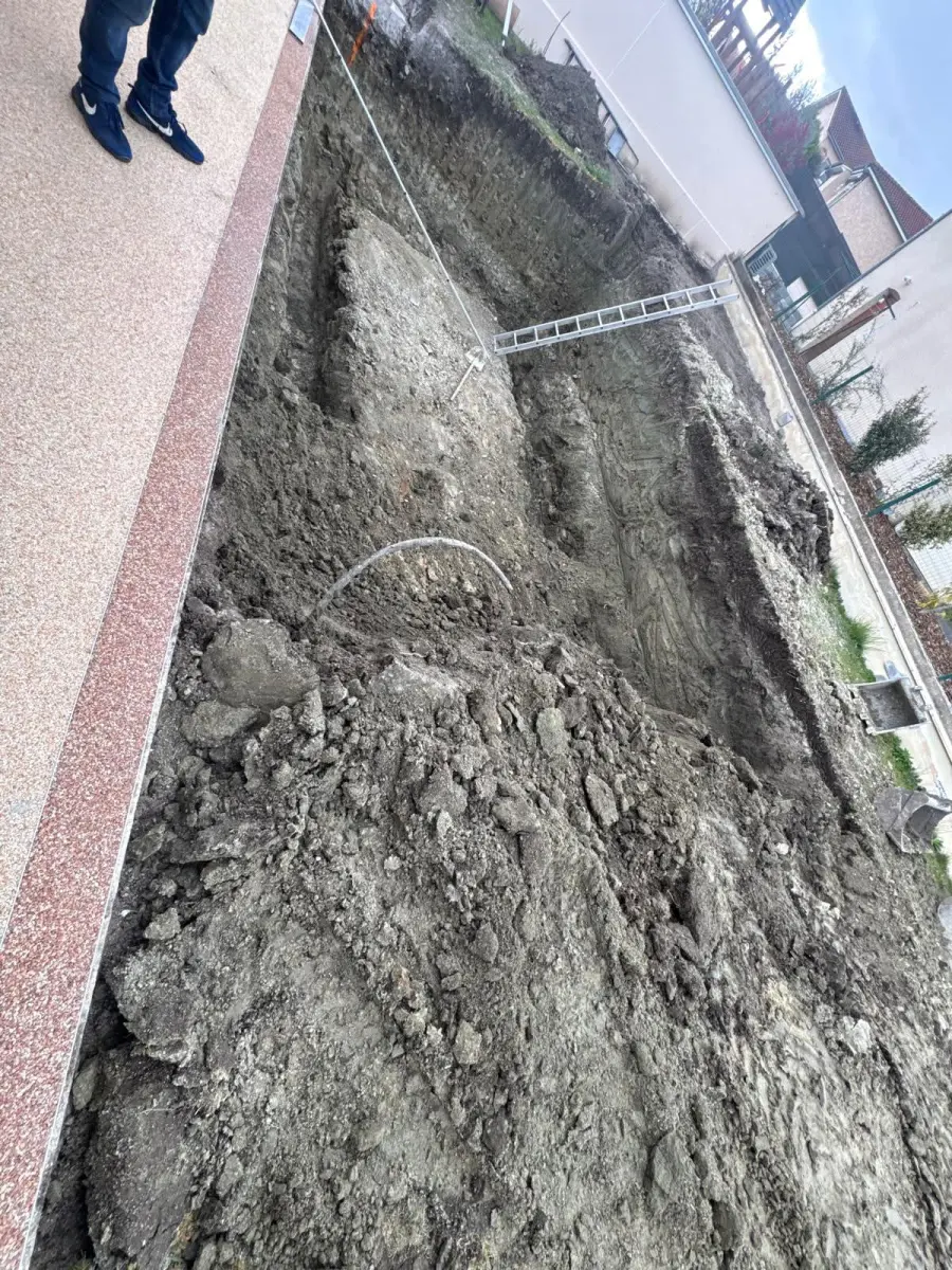 Piscine béton 7,5 x 2,9 à Cébazat