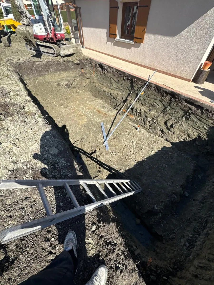Piscine béton 7,5 x 2,9 à Cébazat
